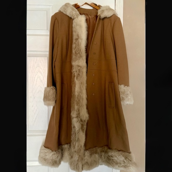 1960s Pia de Roma Camel Wool Swing Coat with Real Rabbit Fur Trim – Vintage Mod - Picture 1 of 4